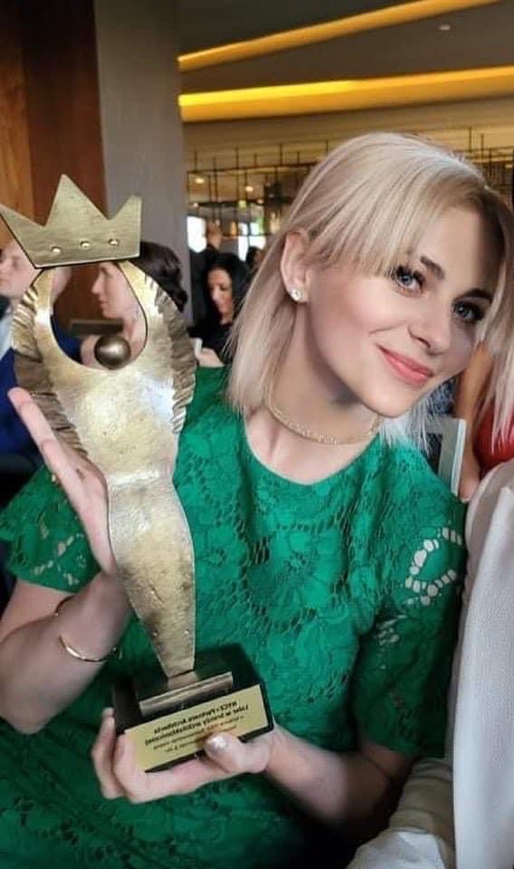 Agnes with her Polish Businesswomen Awards trophy